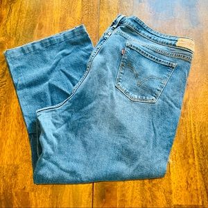 Levi 590 Bootcut Women’s Size 22W Jeans